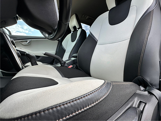 Volvo V40, 2013 года, пробег 198400 км