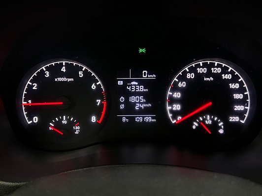 Hyundai Solaris Active, 2018 года, пробег 108000 км
