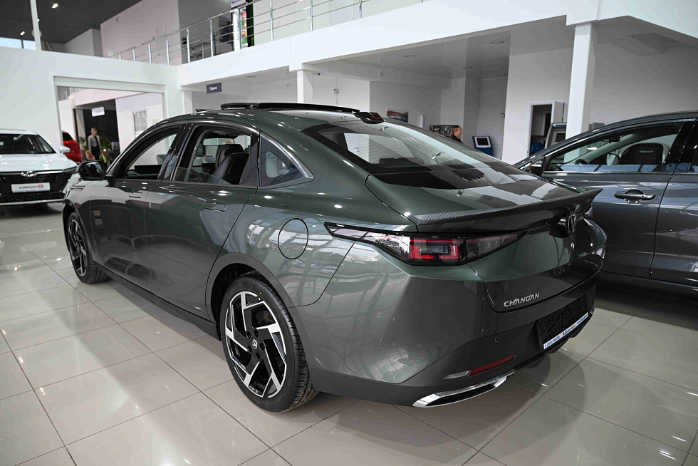 Changan Lamore 1.5T - 7 DCT (Tech), зеленый