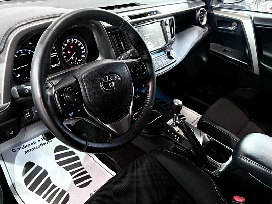 Toyota RAV4 25th Anniversary, 2019 года, пробег 150000 км