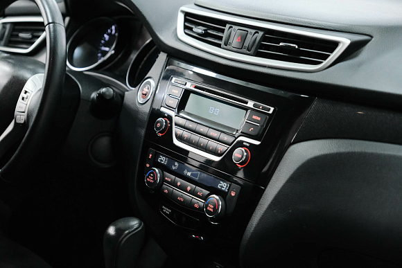 Nissan X-Trail, 2017 года, пробег 107000 км