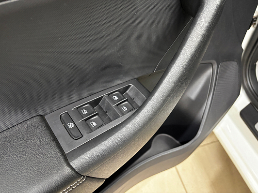 Skoda Rapid Hockey Edition Ambition, 2017 года, пробег 113017 км