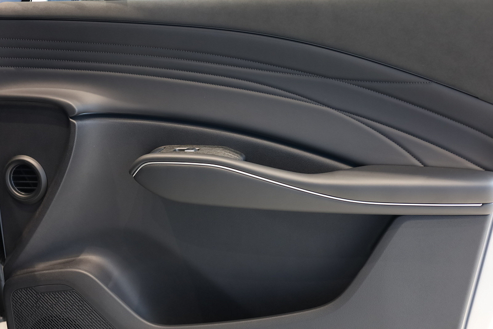 Omoda C7 Драйв, серебряный