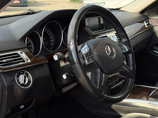Mercedes-Benz E-Класс, 2013 года, пробег 195261 км
