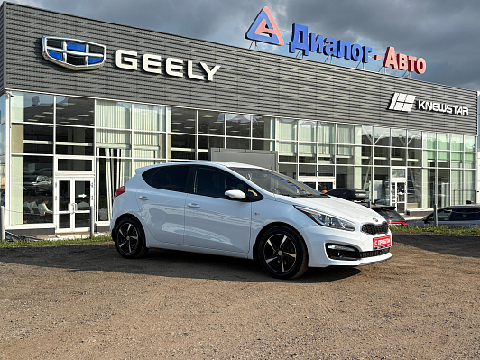 Kia Ceed Luxe, 2013 года, пробег 192700 км