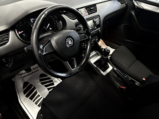 Skoda Octavia Ambition, 2016 года, пробег 209000 км