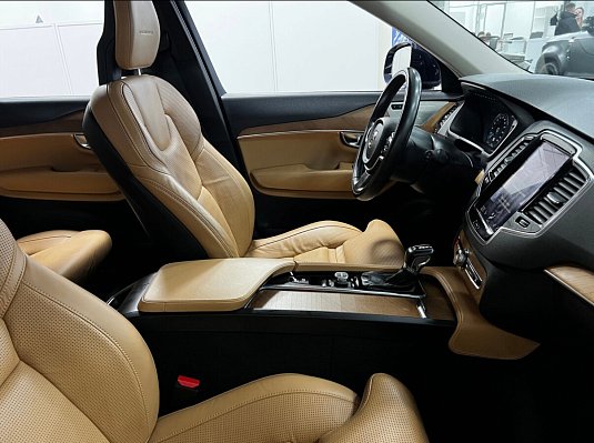 Volvo XC90 Inscription, 2015 года, пробег 97300 км