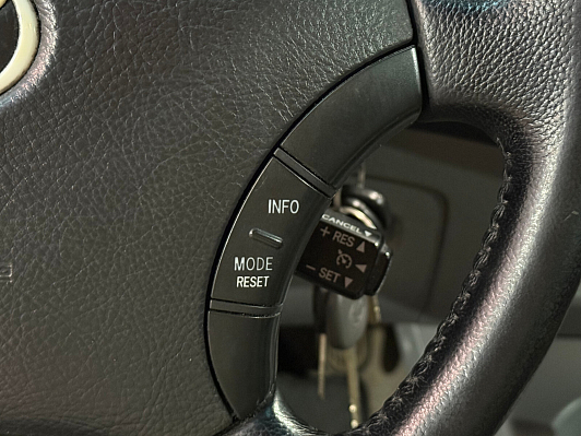 Toyota Hilux, 2010 года, пробег 245789 км