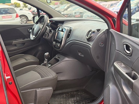 Renault Kaptur Play, 2019 года, пробег 65999 км