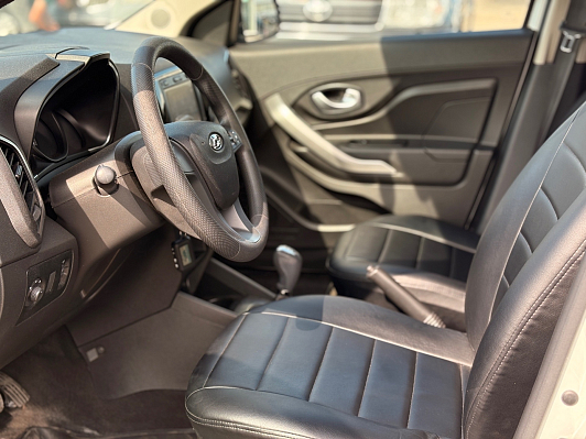 Lada (ВАЗ) XRAY Luxe Prestige (2018), 2017 года, пробег 161189 км