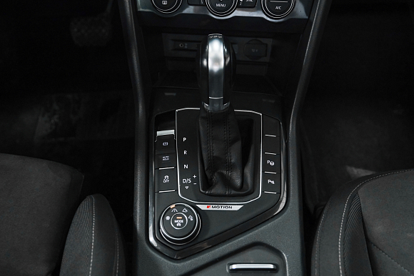 Volkswagen Tiguan, 2017 года, пробег 153600 км