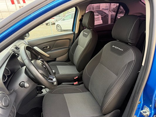 Renault Logan, 2021 года, пробег 76000 км