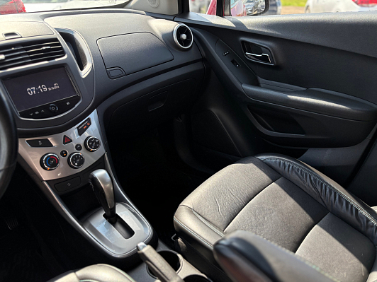 Chevrolet Tracker LTZ, 2015 года, пробег 221500 км