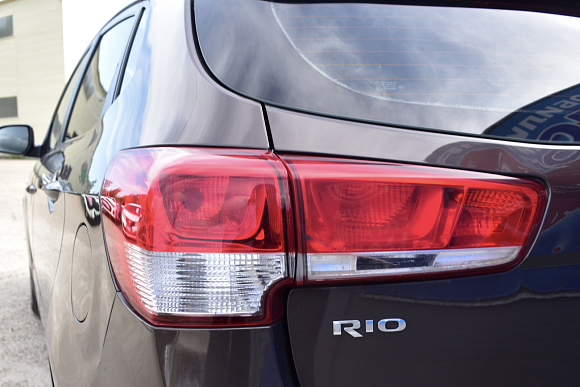 Kia Rio, 2015 года, пробег 182000 км
