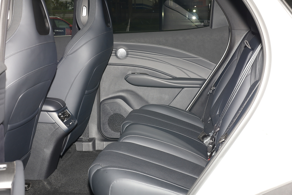 Omoda C7 Драйв, белый