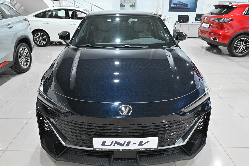 Changan UNI-V Стандарт, черный
