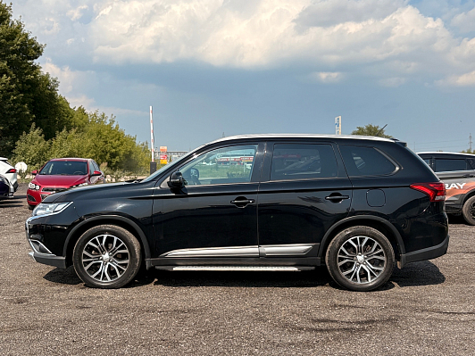Mitsubishi Outlander Intense+, 2015 года, пробег 141200 км