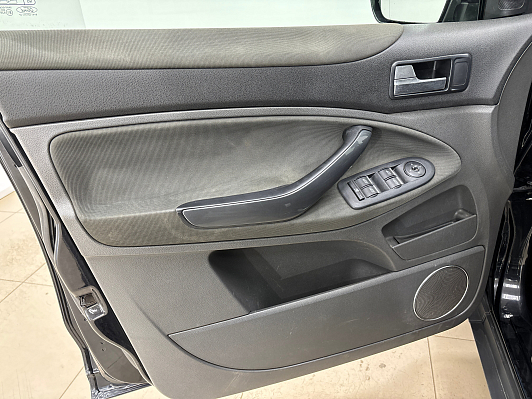 Ford Kuga Titanium, 2010 года, пробег 219968 км