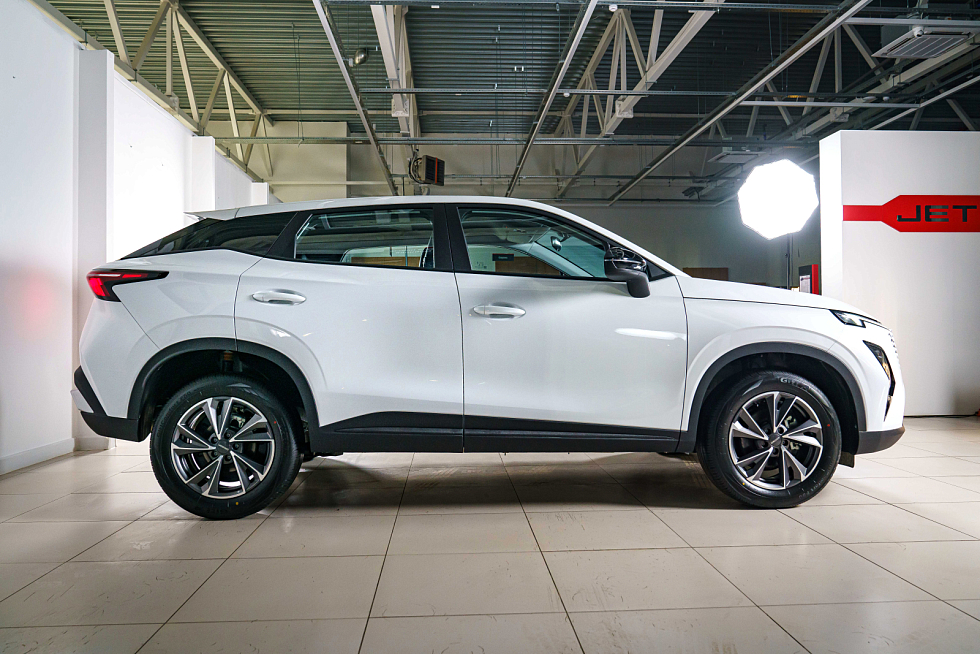 Omoda C5 Актив, черный