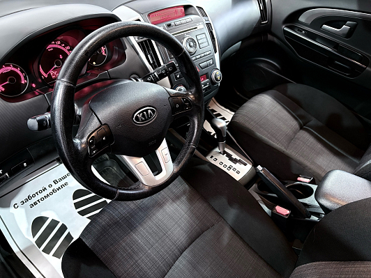Kia Ceed Luxe, 2011 года, пробег 130000 км