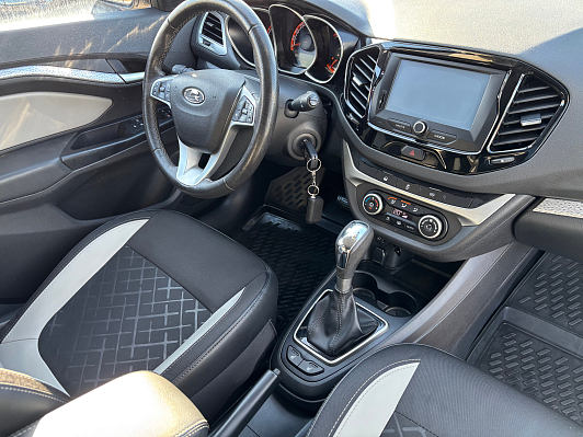 Lada (ВАЗ) Vesta Luxe Multimedia, 2019 года, пробег 88910 км