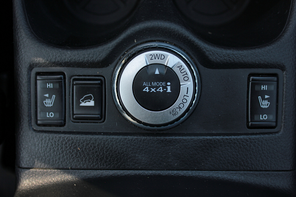 Nissan X-Trail SE, 2016 года, пробег 210000 км