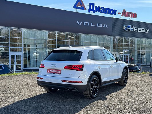 Audi Q5 Basis, 2017 года, пробег 172231 км