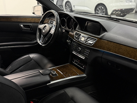 Mercedes-Benz E-Класс E200 Особая серия, 2015 года, пробег 247220 км