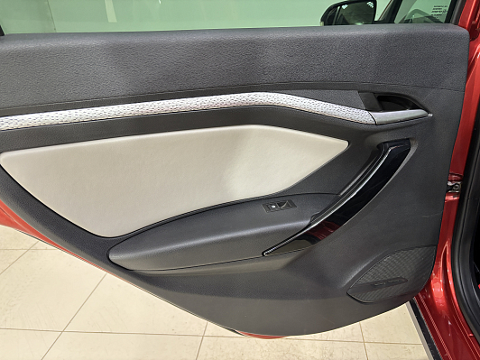 Lada (ВАЗ) Vesta Luxe Prestige (2017-2019), 2018 года, пробег 152280 км