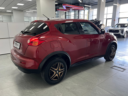 Nissan Juke SE, 2012 года, пробег 183000 км