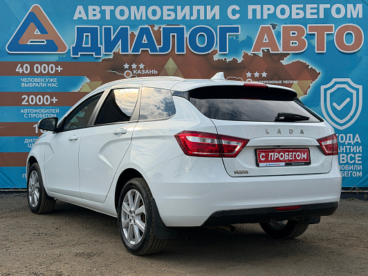Lada (ВАЗ) Vesta Luxe, 2020 года, пробег 62000 км