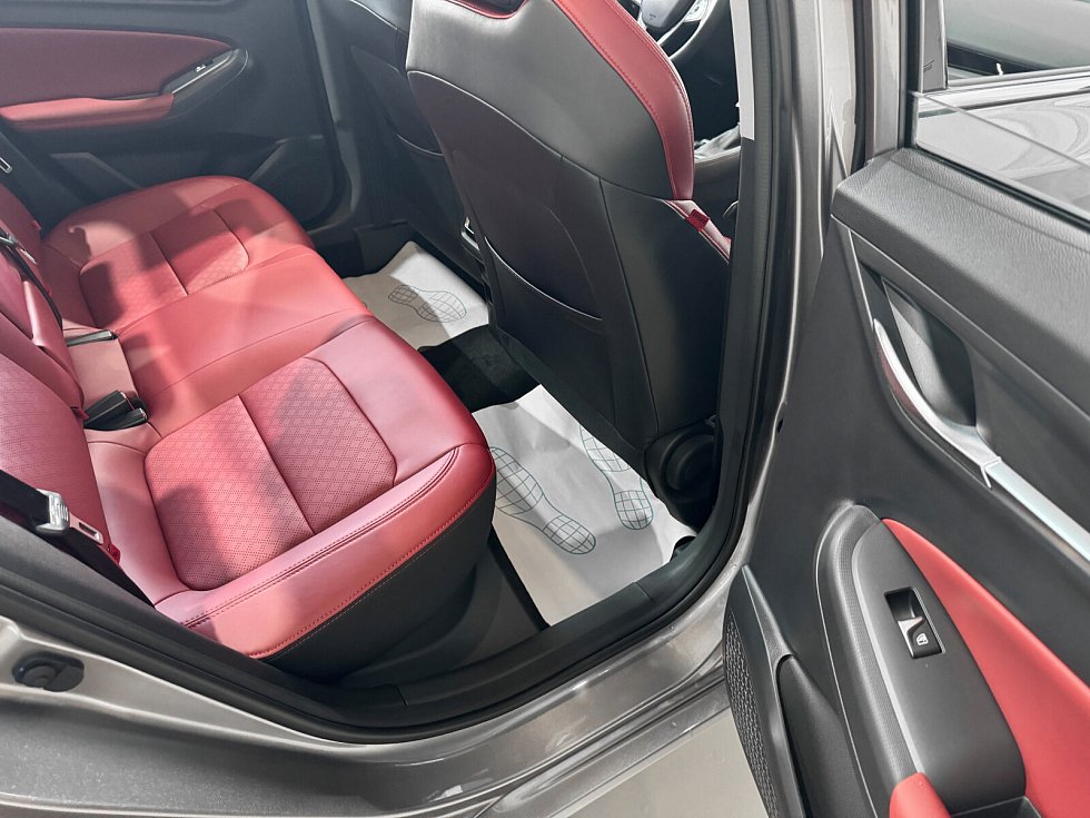 Changan Eado Plus Техно, серебряный