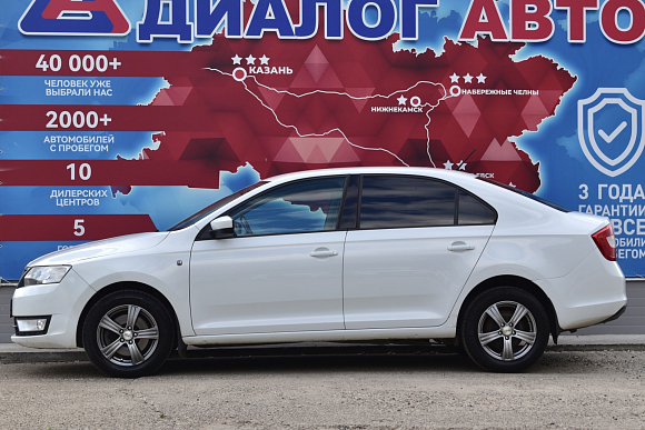 Skoda Rapid, 2015 года, пробег 196000 км
