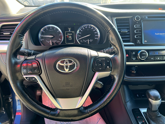 Toyota Highlander, 2014 года, пробег 166000 км