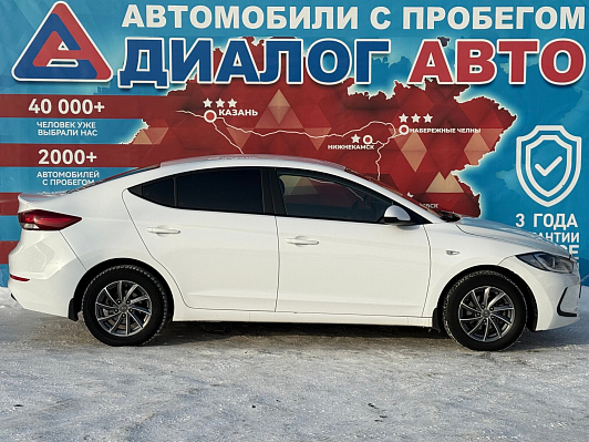 Hyundai Elantra Base, 2016 года, пробег 239299 км