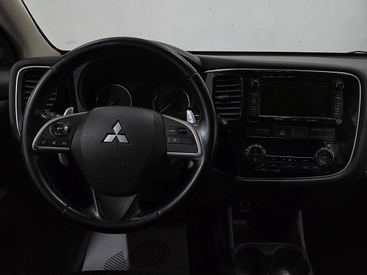 Mitsubishi Outlander Ultimate, 2014 года, пробег 225319 км