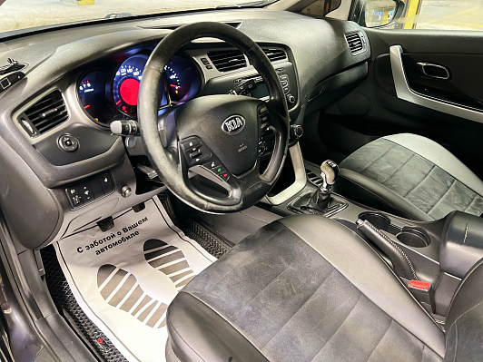 Kia Ceed, 2014 года, пробег 155000 км