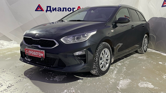 Kia Ceed Luxe, 2021 года, пробег 102400 км