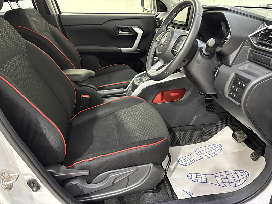 Toyota Raize, 2020 года, пробег 116000 км