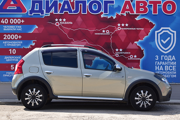 Renault Sandero, 2012 года, пробег 95500 км
