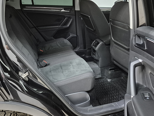 Volkswagen Tiguan Highline, 2018 года, пробег 124500 км