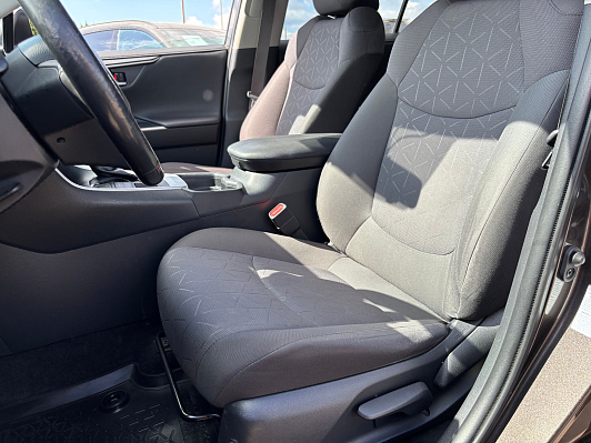 Toyota RAV4 Престиж, 2020 года, пробег 164974 км