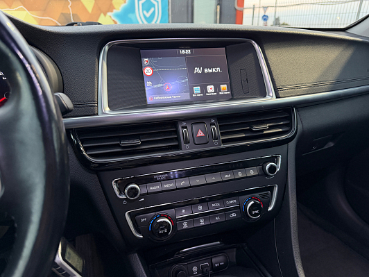 Kia Optima Luxe, 2018 года, пробег 130000 км