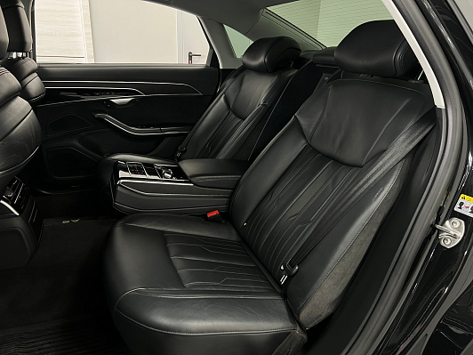 Audi A8 Business, 2018 года, пробег 240952 км