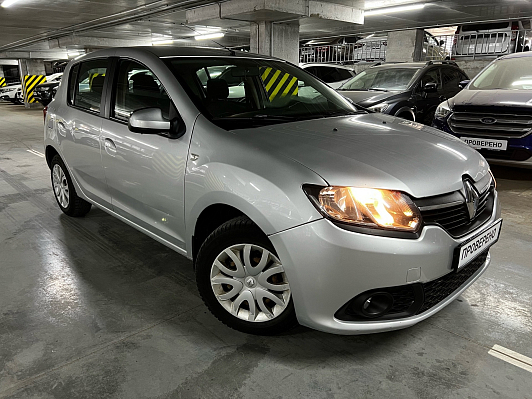 Renault Sandero Confort, 2015 года, пробег 231000 км