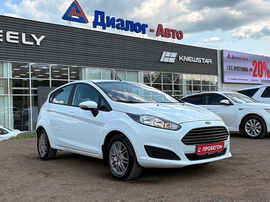 Ford Fiesta Trend, 2016 года, пробег 130290 км