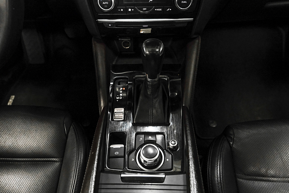 Mazda 6 Supreme, 2015 года, пробег 270000 км
