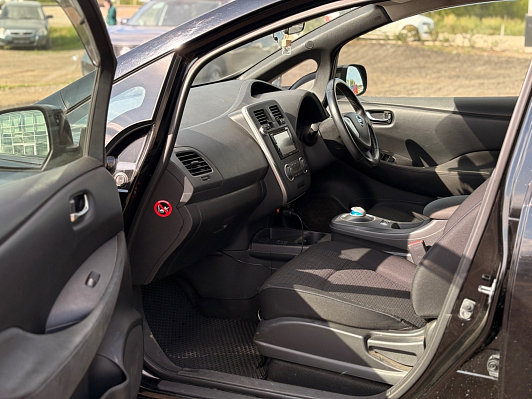 Nissan Leaf, 2014 года, пробег 173827 км