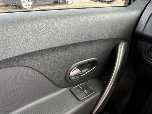 Renault Logan Privilege, 2014 года, пробег 153000 км