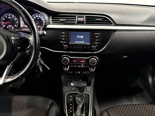 Kia Rio Premium, 2019 года, пробег 174000 км